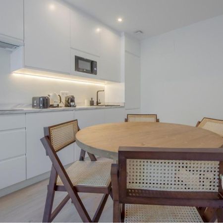 Tu Alojamiento Para 6 En Malasana Ven A San Bernardo 20 Madrid Dış mekan fotoğraf